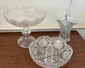 596 pressedglasscompotebowlandbasket