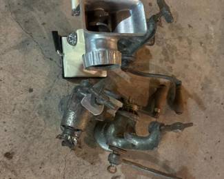 794 fourvintagemetalmeatgrindersandriv