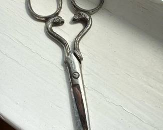 857 royalcutlerygermansnakehandledembro