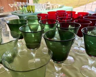 Various glassware / goblets