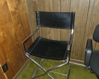 vintage mid-century modern chrome and black vinyl/leatherette director’s arm chair designed by Robert Kjer Jakobsen for Virtue Brothers (Daystrom/Virtue of California) from the 1960s to 1970s