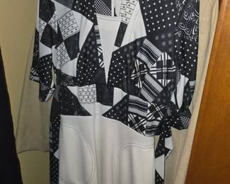 1980s black and ivory abstract patterned silk dress by Louis Féraud