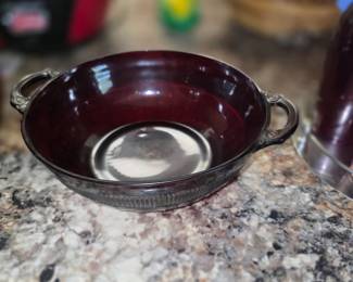 Anchor Hocking Royal Ruby "Coronation" 2-handled serving bowl