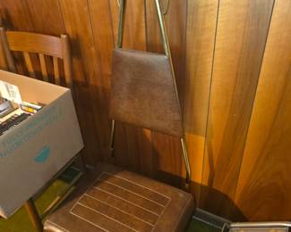 Pearl-Wick Men’s Butler / Valet Chair from the mid-century modern era (1950s
