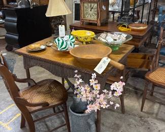 Vintage/Antique Heywood Wakefield Oak Top Table