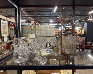 Crystal stems, barware, deco...