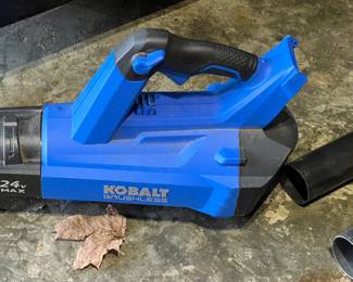 Blower with battery pack