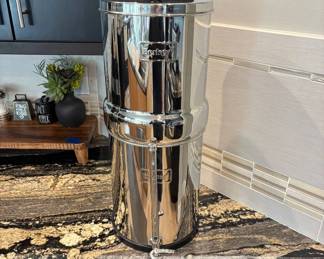 Lot #32 Berkey Stainless Steel Gravity Water Filter System Two-Chamber Countertop Purifier