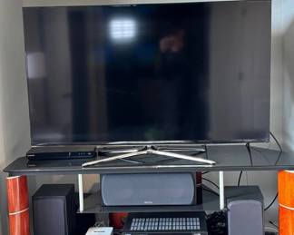 Lot #24 Samsung LED Smart TV Yamaha RX-V667 AV Receiver Monitor Audio Speakers Home Theater Lot