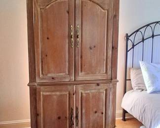 Armoire / TV cabinet