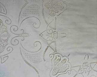 c1930 Antique Cutwork Tablecloth detail