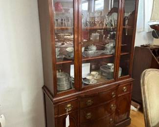 LS13 Sheratonstyle Bookcase on CHest