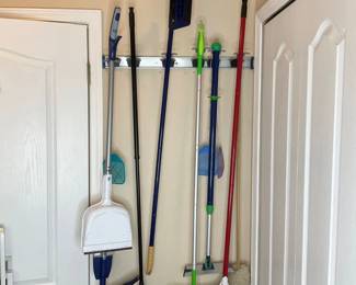 Cleaning Tools & Rack
