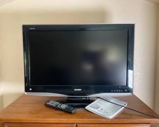 Sharp Aquos 32" TV