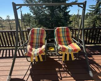 Outdoor 2-Seater Swing
