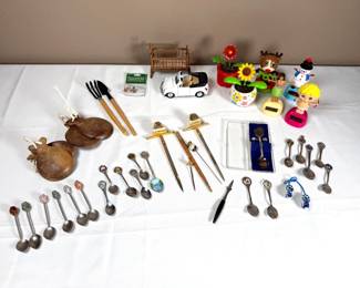 Trinkets and Miniature Items