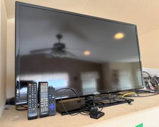 Smart TV & Accessories