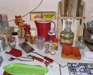 Vintage kitchenware