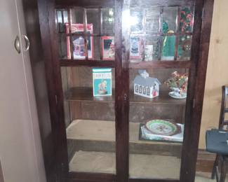 2 door cabinet