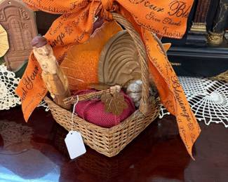 Fall Vignette Baskets … perfect gifts and perfect for you. 