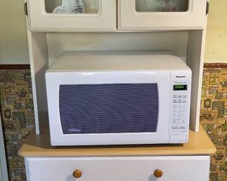 Microwave/kitchen hutch