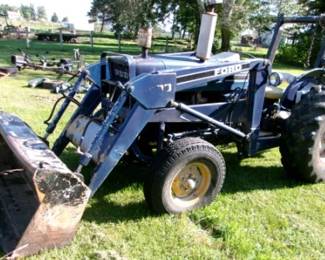 FORD 3400 TRACTOR