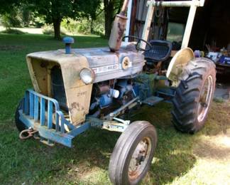 FORD 3000 TRACTOR
