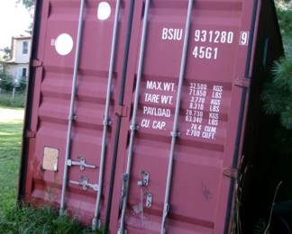 SHIPPING CONTAINER REAR