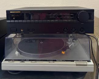 Marantz Receiver, Technics Turntable