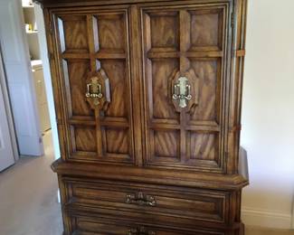 Vintage bedroom furniture 