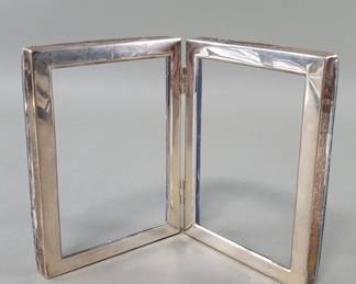 101  Lot 281  Sterling silver picture frame