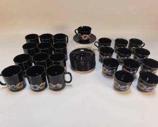 Lot 327  Set of 12 Arcoroc France mugs, cups  saucers