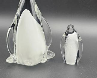 188  Lot 618h  Pair of black and white handblown art glass