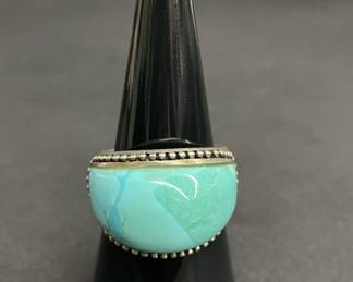 Lot 665h  Vintage sterling silver and turquoise ring
