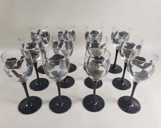 Lot 315  12 French glass goblets