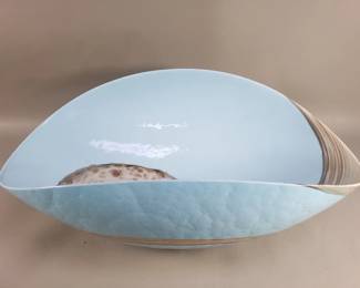 Lot 105  Italian murano glass center bowl