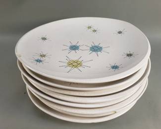 103  Lot 303  8 Franciscan Atomic Starburst dinner plates