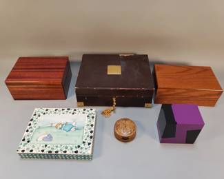 Lot 502  Group of jewelry and trinket boxes
