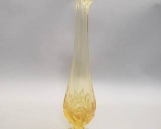 Lot 99  Vintage Fenton yellow glass bud vase