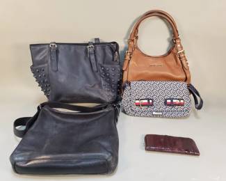 Lot 318  Group of womens bags