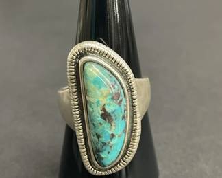 Lot 680h  Sterling silver and turquoise matrix ring