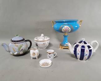 Lot 330  Porcelain, ceramic teapots, covered bowl,
