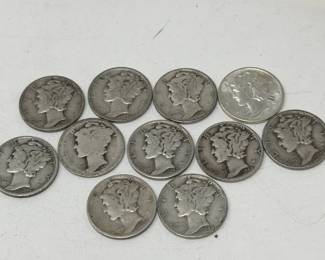 Lot 32  Group of 12 mercury dime coins