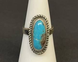 Lot 685h  Vintage sterling silver and turquoise ring