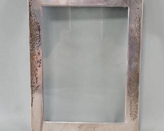071  Lot 282  Sterling silver and glass picture frame