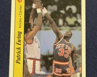 Lot 406h  1986 Fleer Pat Ewing rookie sticker card