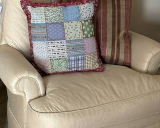 Swivel rocker