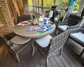 Very nice wicker patio screen porch table chairs