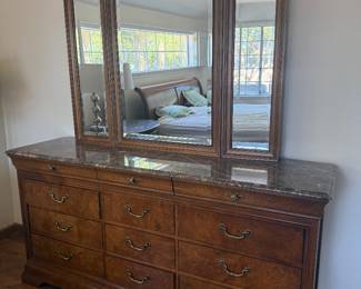 THOMASVILLE 12 DRAWER DRESSER W/MIRROR $500.00