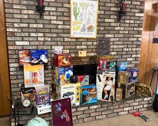 New crock pot, Bluetooth speaker, Amazon Alexa, Bundt Pan, Mat Massager, Wrist weights, Aqua Globe, Kitchen Storage, Mixer, mini grill